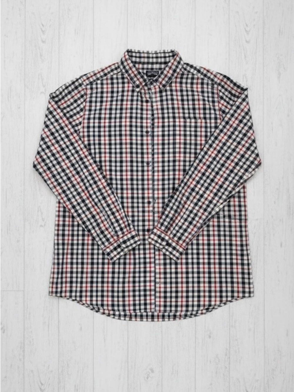 Patagonia 100% organic cotton button up shirt